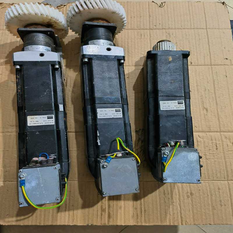 议~电机ILS1B853S2225 实物图功能，拆