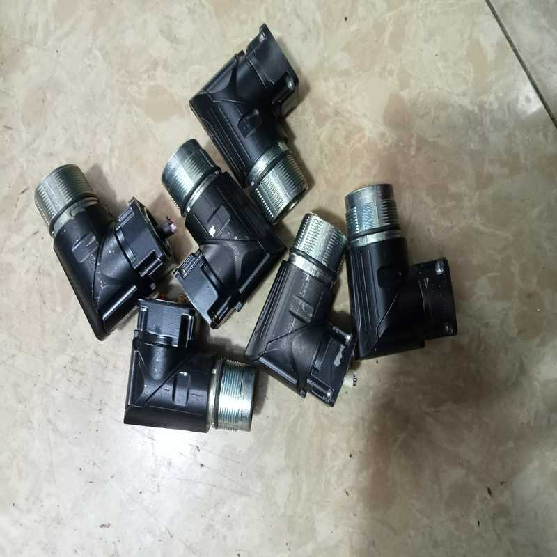 议价电机插头底座二手拆机功能正常实物图