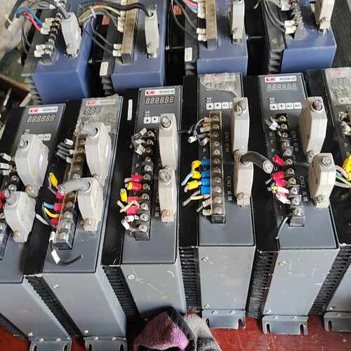 (议价)KND驱动器SD200-20用有6个KND驱动器SD20