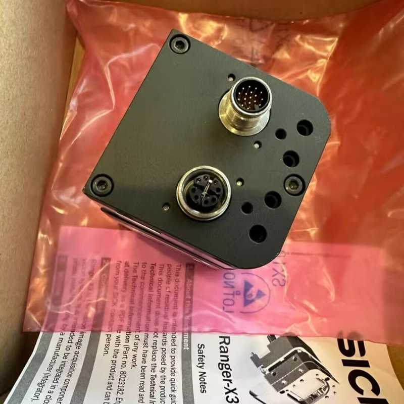 西克工业相机l2d32c-rca11/IVC-2DM1121DS1/V2D631R-MISCB