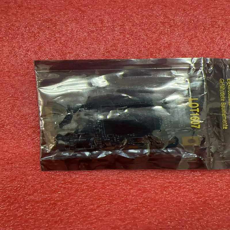 (询价)TOSHIBA   THNSNJ512GMCY内存卡模块