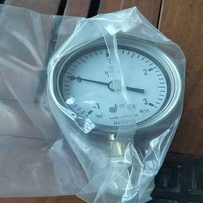 询价~centrotherm en837-1压力表，1个，实图
