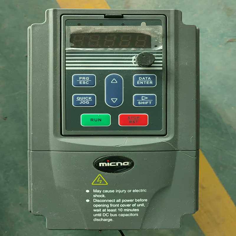 KE300-2R2G/004P-T4 迈凯诺变频器（豆豆设备）