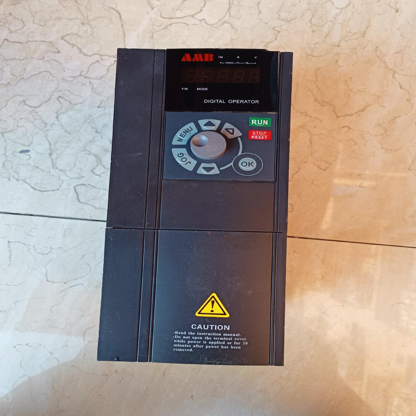 AMB300-4R0G/5R5P-T3变频器现货实拍功能包好~议价