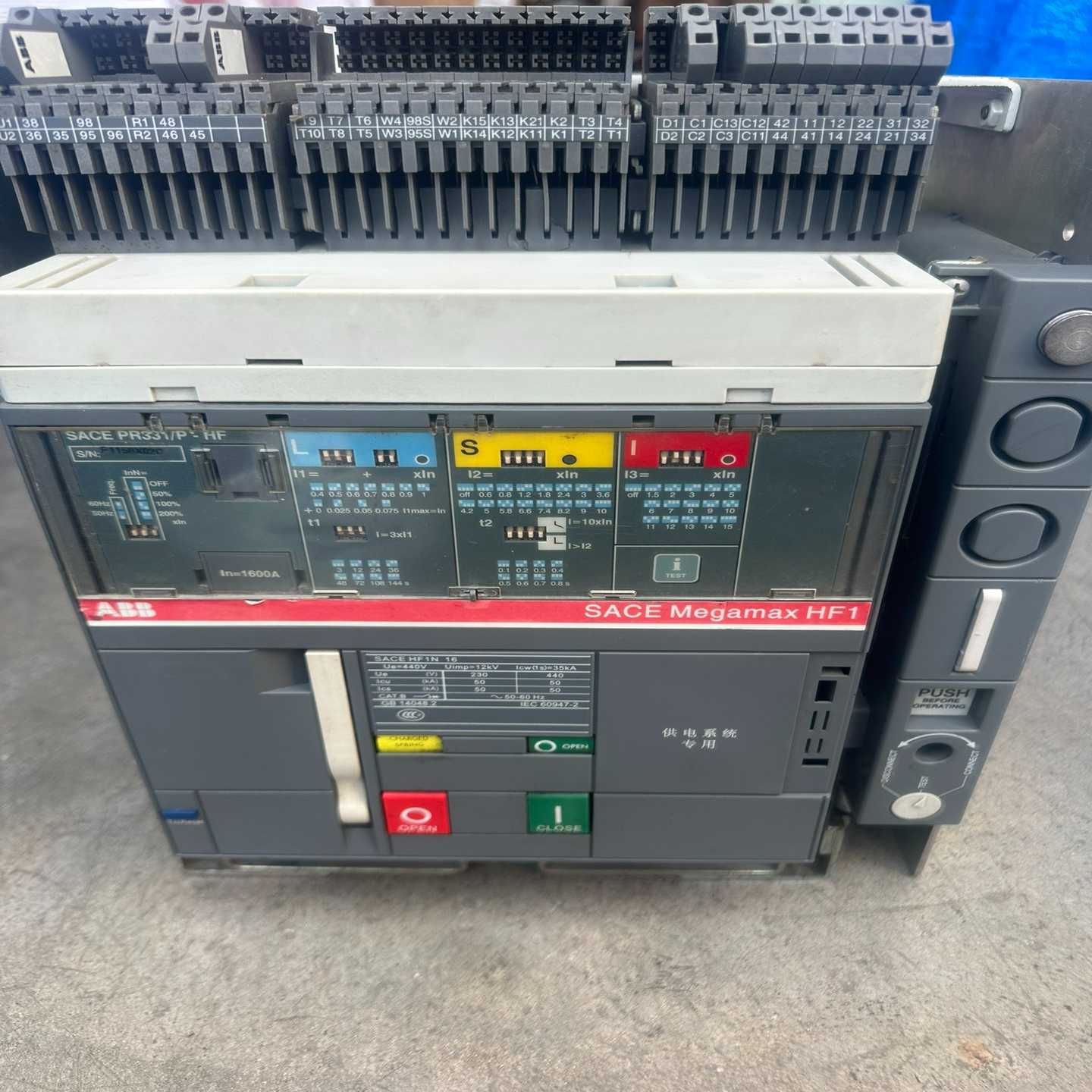 ABB HF1N16框架断路器~询价