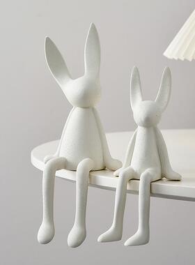 莱因蓝色植绒坐网姿小白红兔现克代简约桌面道具软VJZ装摆件一件