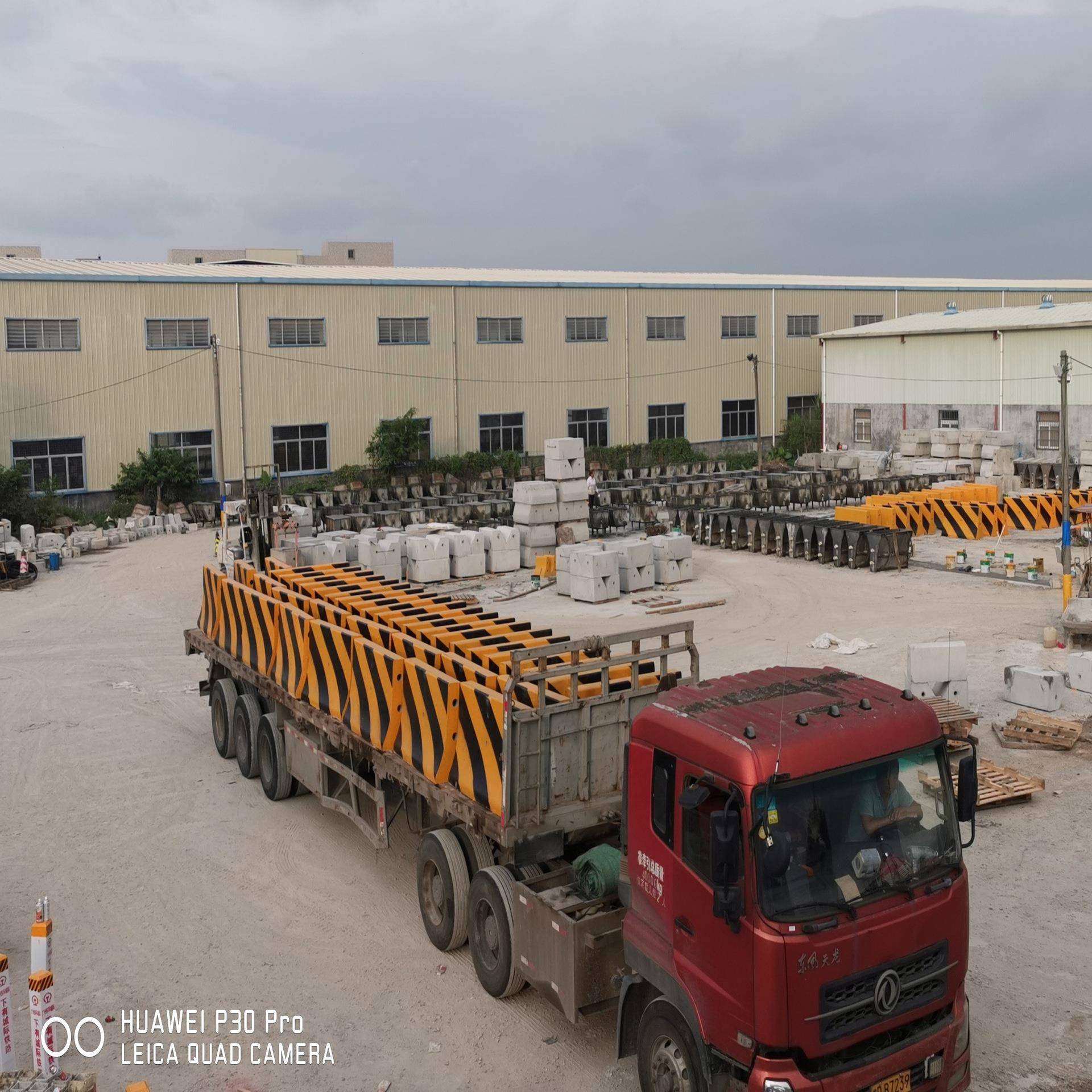 厂无品牌/家直销新泽护栏水泥西墩速全施高工安防护围挡墩防撞墩