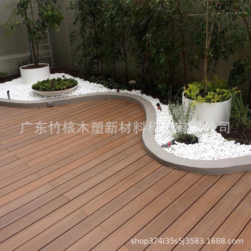 园林公司台塑FDT木地户板外院花园露地面铺设阳台二代共挤木庭塑