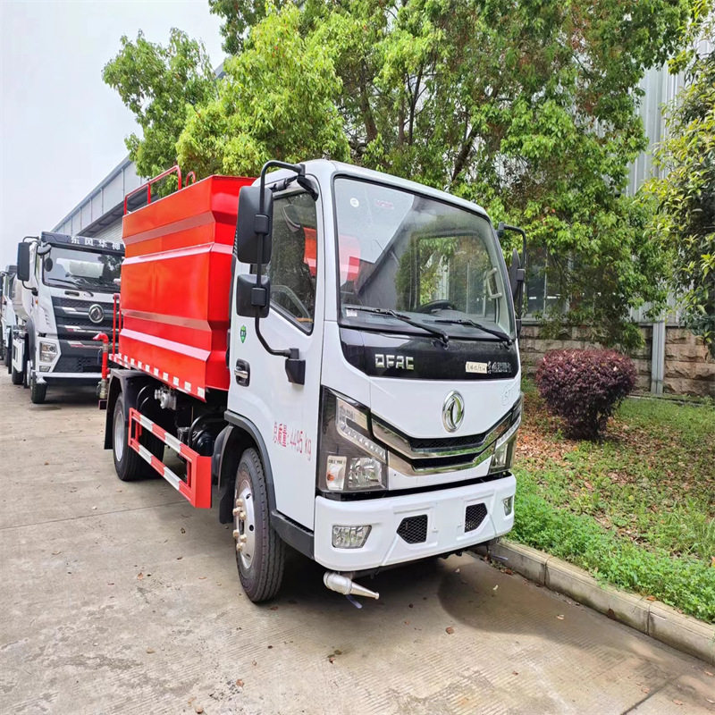 辽宁丹东出口东风多利卡7吨洒水车5吨洒水车3吨洒水车厂家