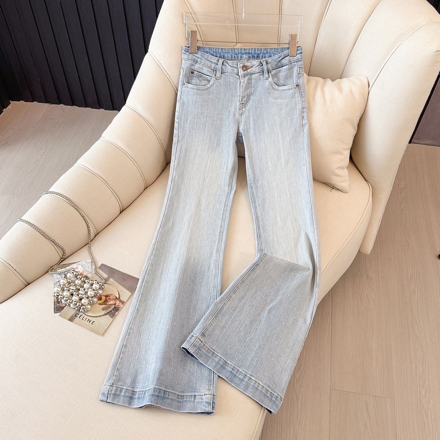 浅蓝色牛仔喇叭裤女高腰修身垂感显瘦宽松微喇休闲百搭牛仔长裤子