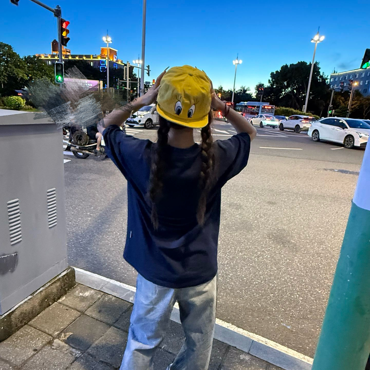 棒球帽女显脸小翻檐鸭舌帽子可爱小黄鸭刺绣新款可爱黄色卡通帽子