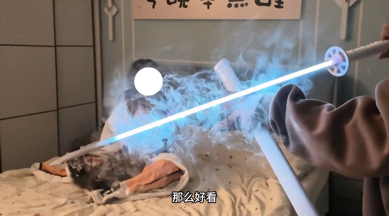 抖音同款可发光刀武士刃带灯光剑新款木刀木剑带鞘练习刀花玩具刀