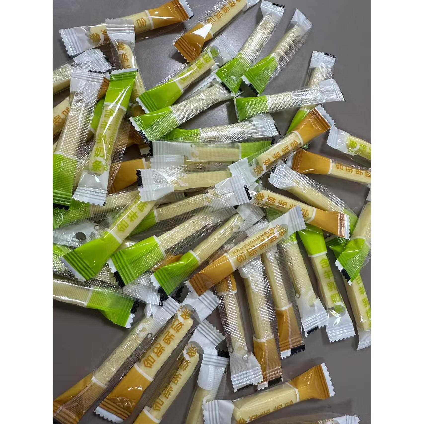 新疆包邮内蒙古特产奶条小孩即食零食独立包装驼奶味羊奶味散称零