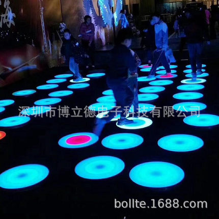 脚踩地板灯全彩圆形LED互动感应地砖灯文旅夜游智慧游乐装置网红
