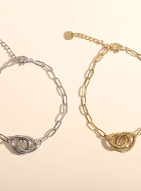 轻奢小众情侣手链寓意环环相扣简约设计显白气质手链防过敏批发