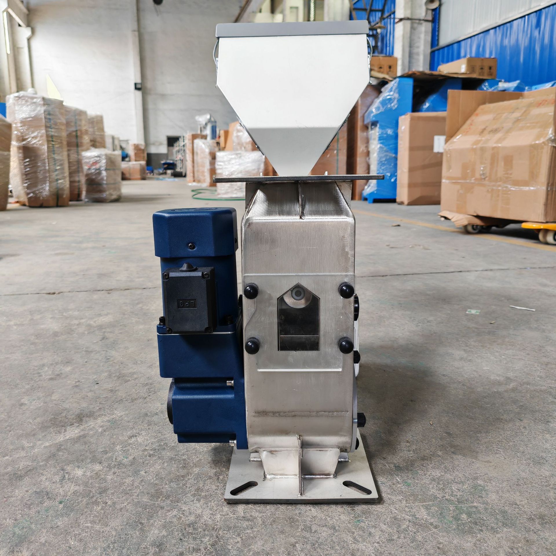 色母机自动定量称重式单色双色吸料机出口专用