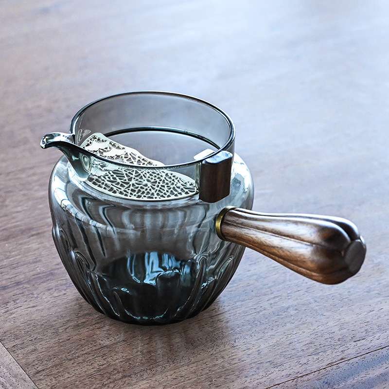 现货侧把玻璃公道杯茶漏一体月牙分茶器茶具绿茶泡茶器过滤茶海