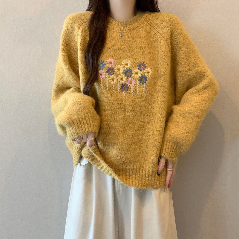 秋装黄色正肩毛衣女大码针织上衣