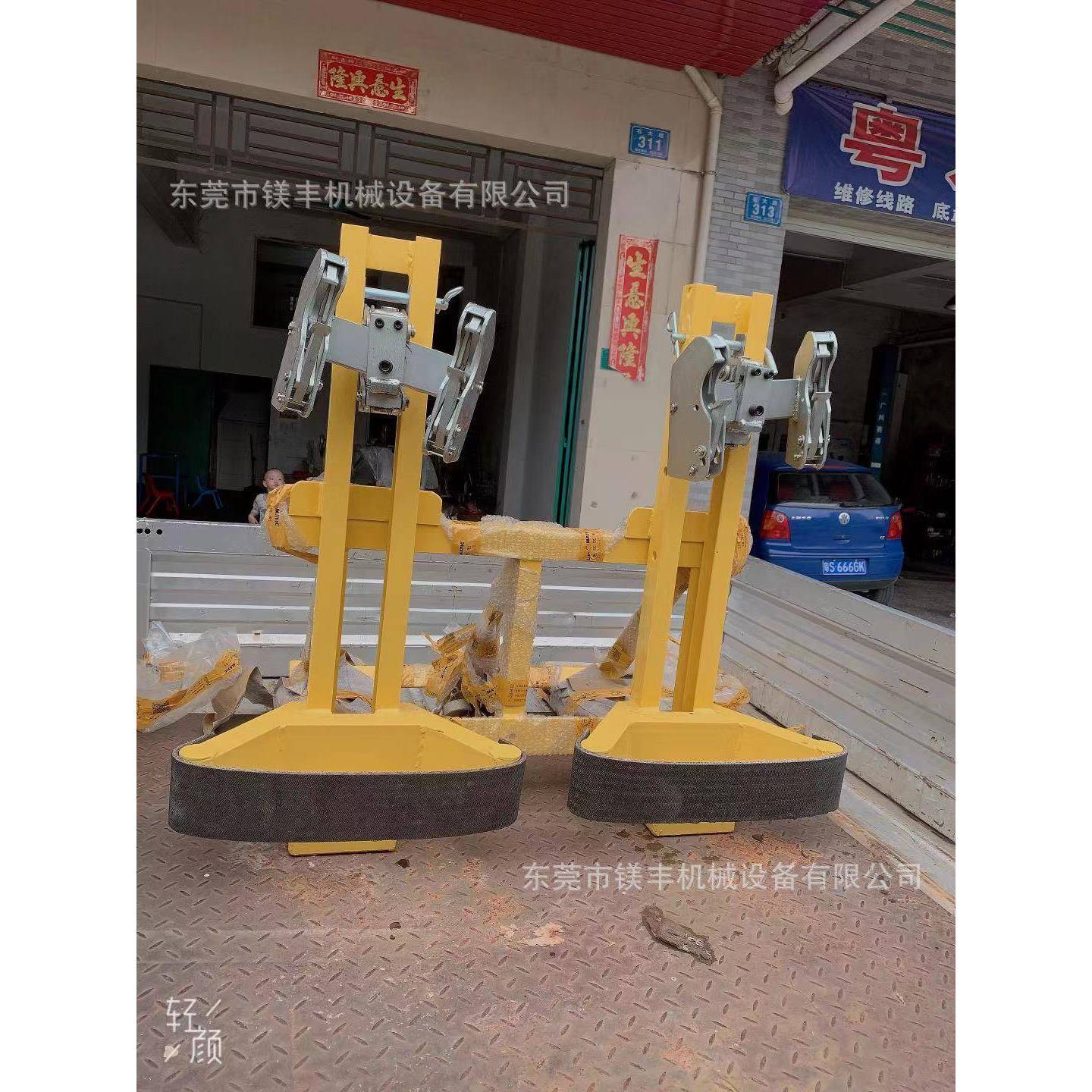 武汉汉利liftomatic2DCS双桶钢桶桶夹叉车用油桶钢桶搬运夹具