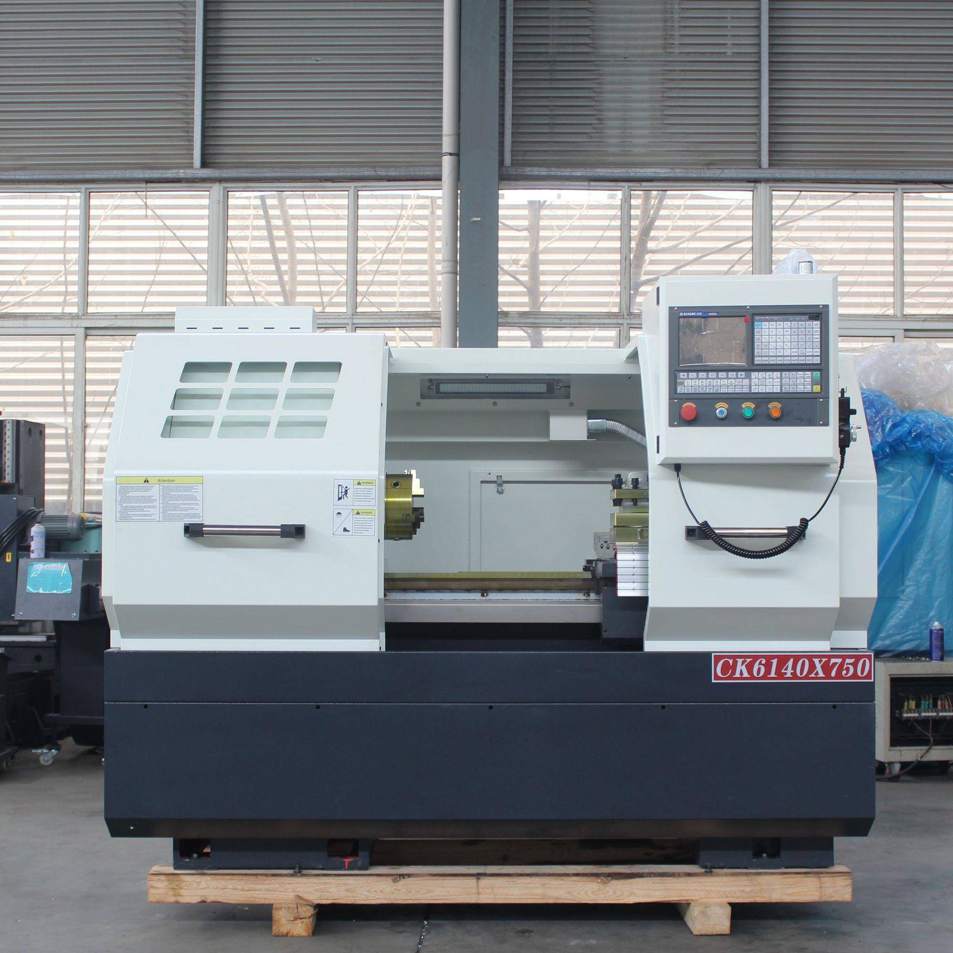 厂家供应卧式CK6140数控车床车铣精度高沈阳机型全自动数控车床