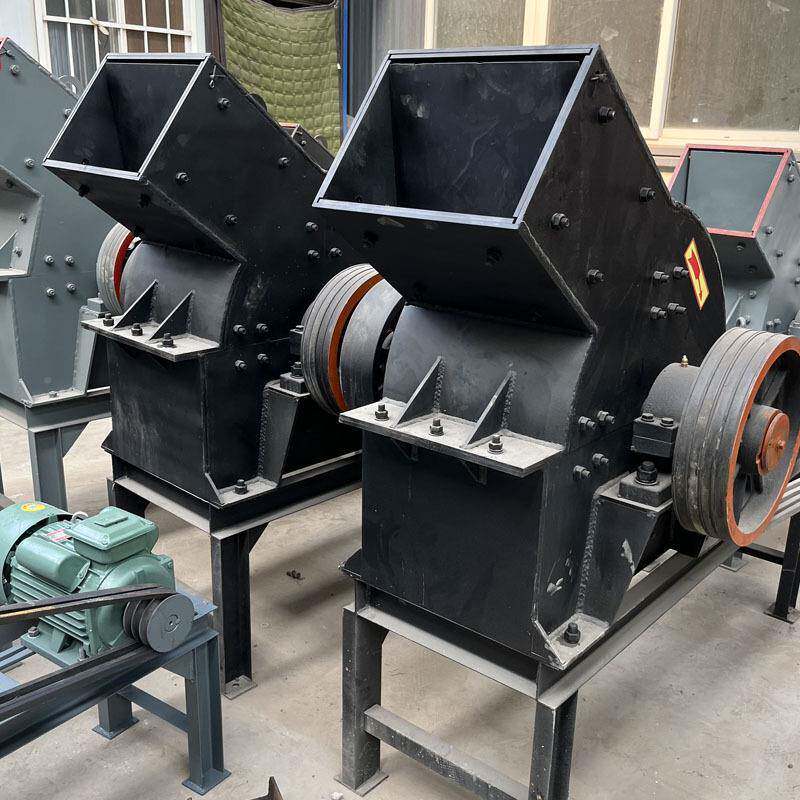 家用页岩动打沙机柴可移动石头石粉碎机油驱石灰制200*300砂机