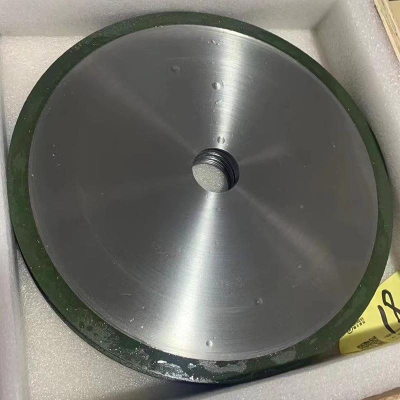 工厂直供不蹦边切片切割碳化硅辊管火材料183氮碳化硼板化耐硼管