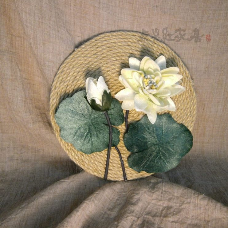 荷塘月色莲花仿真布艺麻绳圆形装饰画家居壁饰挂件干花民宿墙饰图片