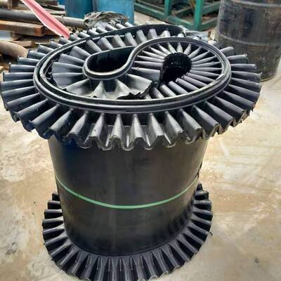 输输送带厂家龙EP00裙边送带1200*52大PZM倾角尼物流运输环形橡胶