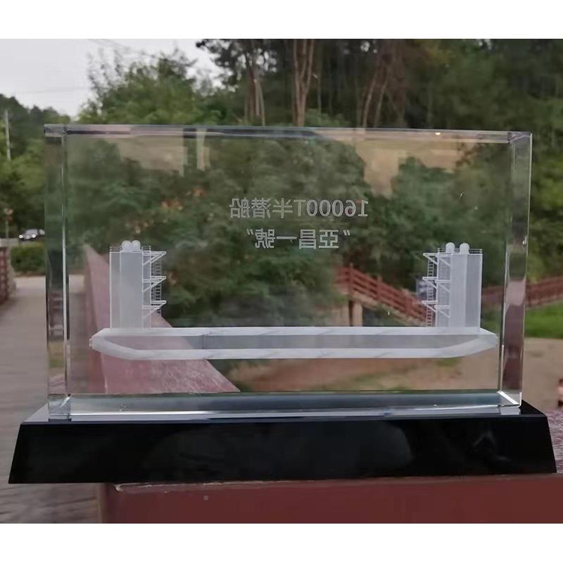 水晶内摆件艺定制汽车辽宁QY---000舰飞机模雕型水企晶工品定做业