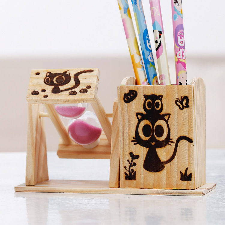 B515三色卡通印画笔筒沙漏组合摆件 学生公桌面文具笔插 木质工,节庆用品/礼品,笔筒,淘宝优惠券,粉丝福利购,淘宝优惠卷