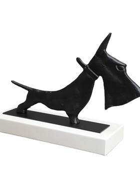 现代简约铸铁黑色刀刀狗样板房售楼部卧室客厅书房桌面饰品摆件