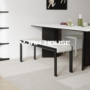 椅见丨极简实木长凳家用餐桌凳子餐厅餐椅岛台长条凳简约现代长椅