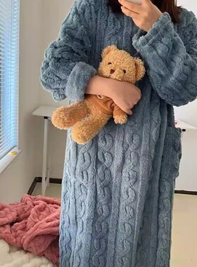 睡裙加厚家居服浴袍珊瑚绒绒睡袍保暖睡衣秋冬季女加长款长袖宽松
