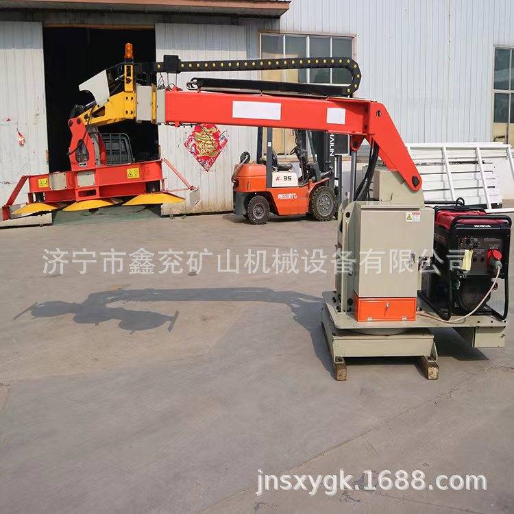 车载式绿篱修剪机高速公路割灌修枝机伸缩臂边坡高空树枝修剪车
