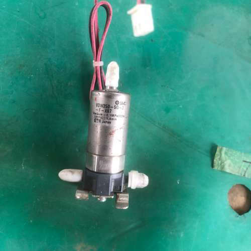 议价电磁阀:VDW250-5G-2带托架)，DC2