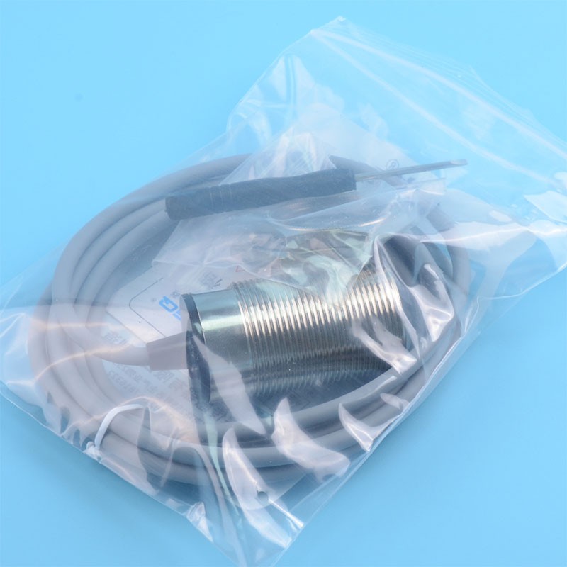 FE10-M30-NOD1电容式接近开关传感K器面粉感应开关M30电容式