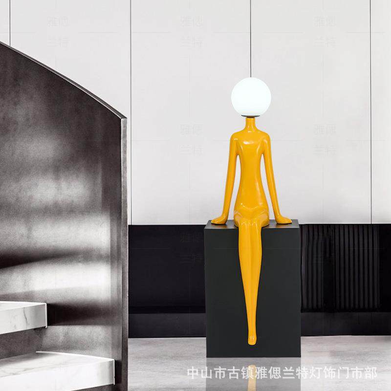 现代简人物雕塑厅落灯客立式摆件玄关约BTQ电视地柜酒店艺术轻奢