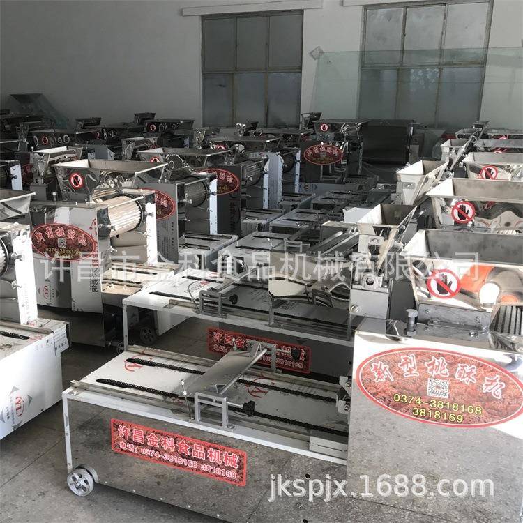 小型桃酥机撒芝麻摆烤盘400型桃酥机饼干机