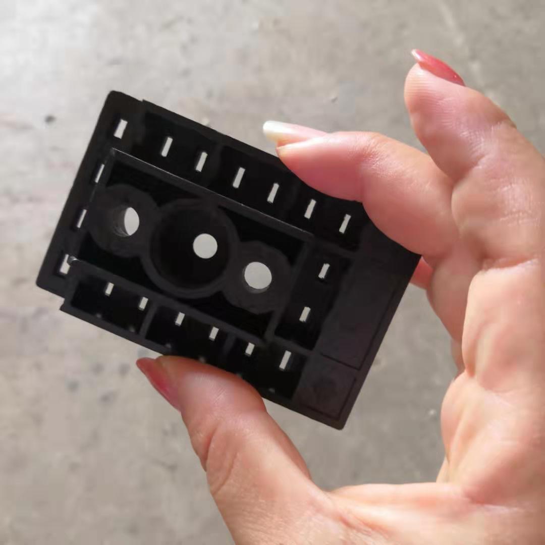 注塑加工塑料尼龙制品尼龙异形杂件机械含油尼龙轴套塑料零配件