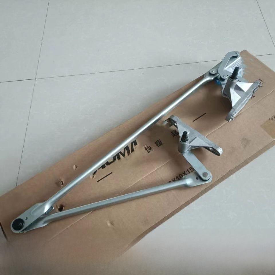 适用于福田戴姆勒阿曼Gtl雨刮器连杆支架机构阿曼Est雨刮器雨刮器