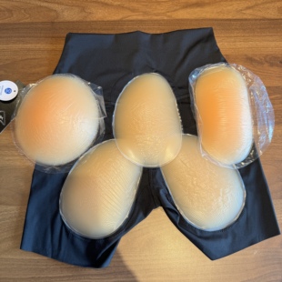 自粘滑雪硅胶垫护臀护尾椎骨神器保护胯骨护膝防摔护具滑冰护臀贴