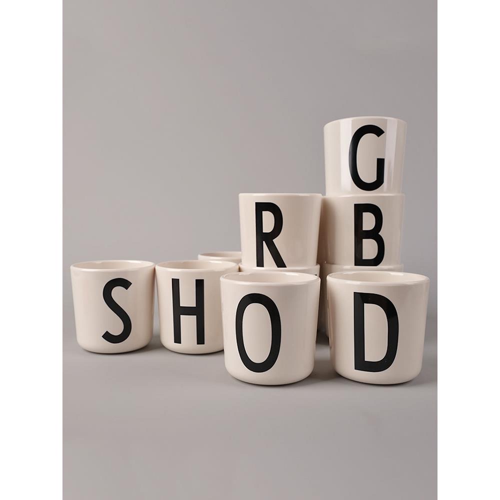 丹麦Design Letters儿童密胺防摔字母杯 宝宝刷牙杯 学饮杯喝水杯