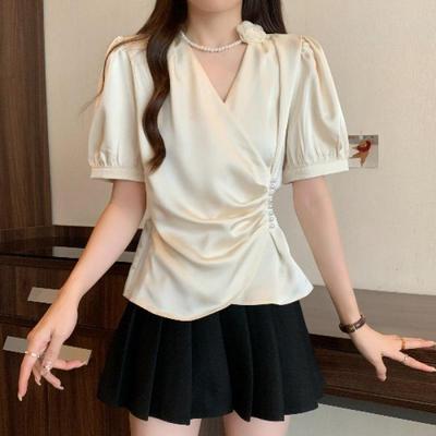 V领短袖衬衫女醋酸缎面夏季大码百搭遮肚收腰法式不规则上衣