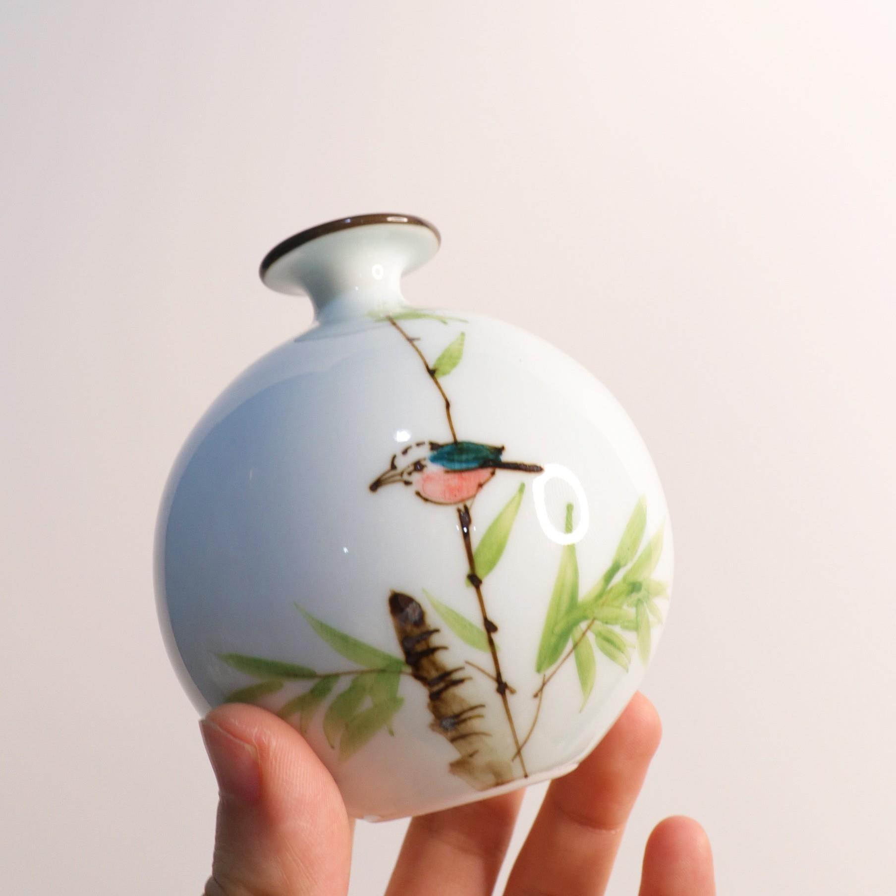 景德镇手绘竹叶小鸟手工陶瓷花瓶居家中式摆件干花小瓶花器摆书桌