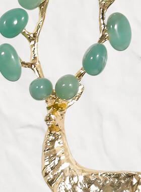 现代创意电镀合金鹿摆件轻奢家居桌面办公室书架软装饰摆件高级感