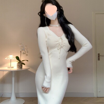 白色针织毛衣连衣裙女秋冬配大衣内搭打底美拉德修身包臀后妈长裙