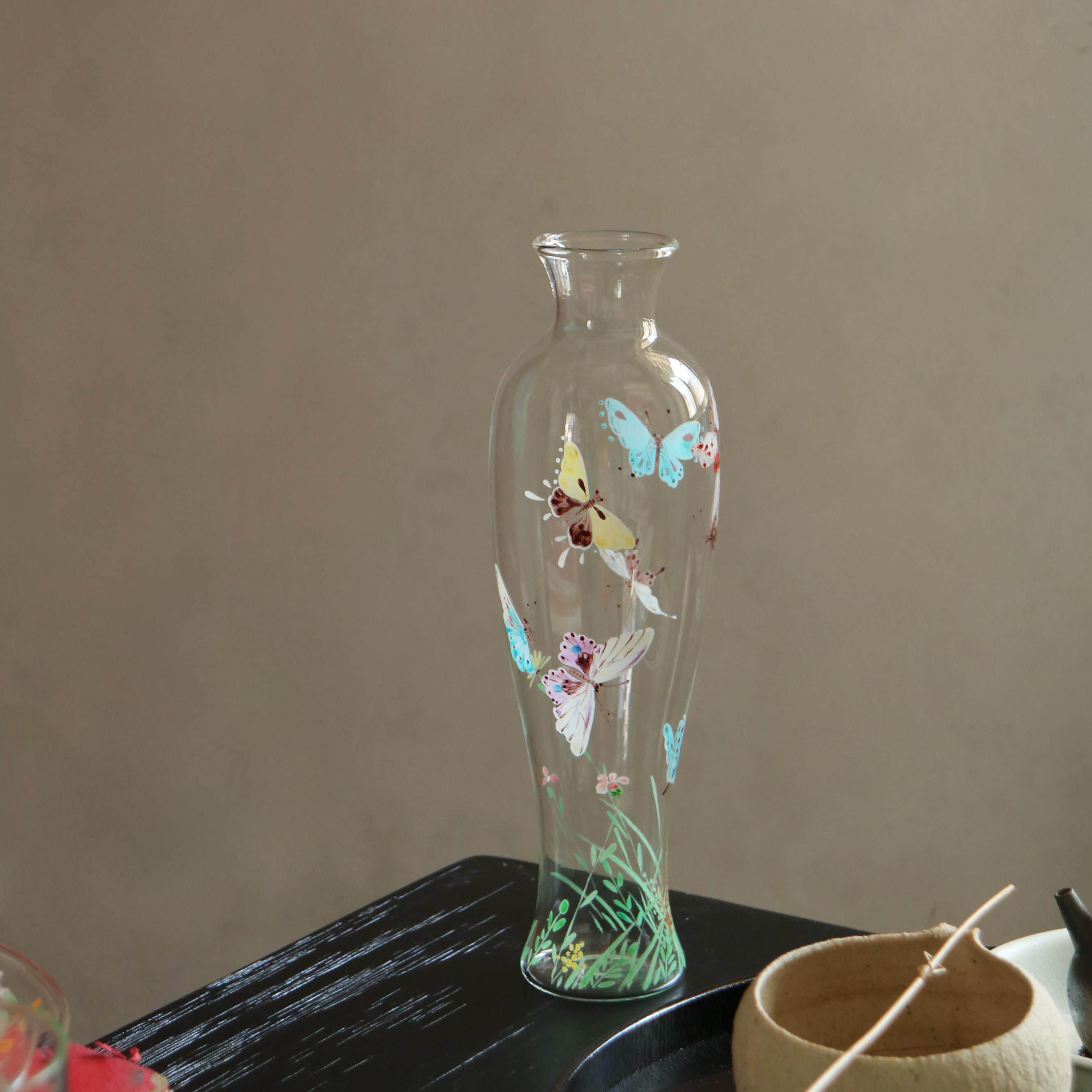 草丛蝴蝶花瓶纯手绘玻璃餐桌花瓶花器摆件中式花瓶观音瓶花艺展示