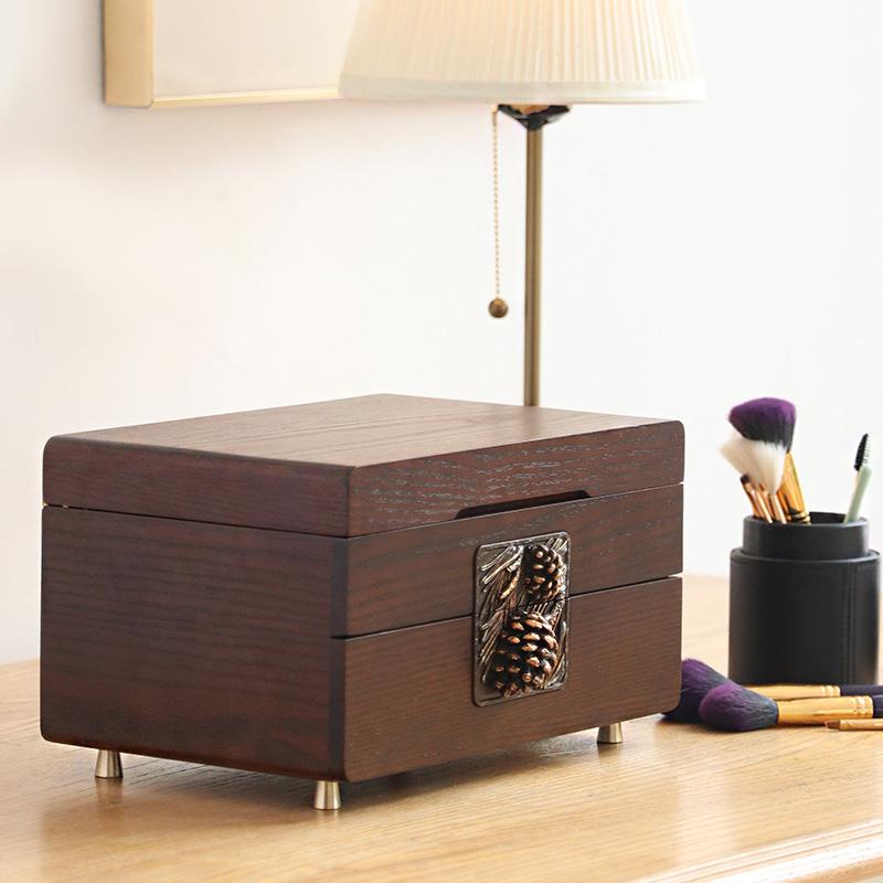 实木精致首饰盒化妆台珠宝收纳盒妆奁高级感结婚轻奢项炼手饰盒