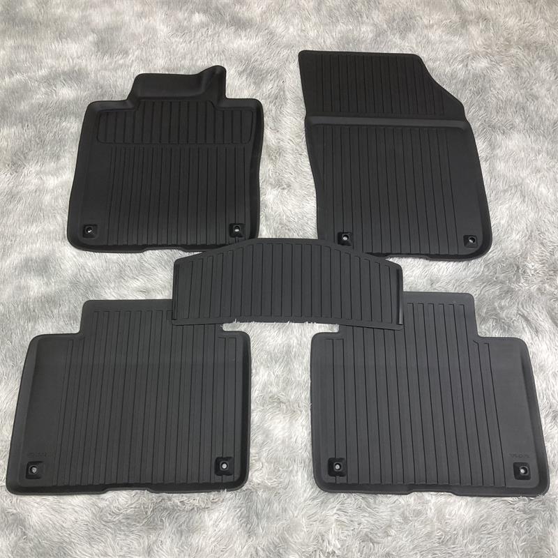 适用于沃尔沃s60s90v60/v90c/xc40/xc60/xc90黑色防水tpe橡胶脚垫