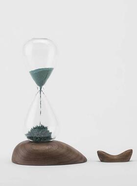 马鹿胡桃木摆件鲸鱼磁力沙漏创意简约高级感礼物精致办公室装饰